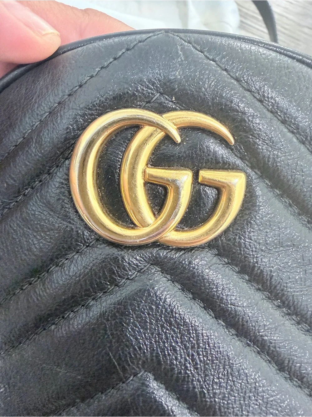 Gucci Black GG Marmont Round Crossbody - Picture 5 of 8